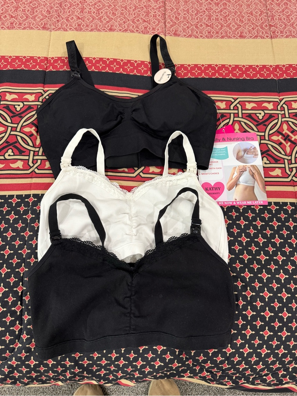 Nursing & Maternity Seamless Bra - Black & White Pack